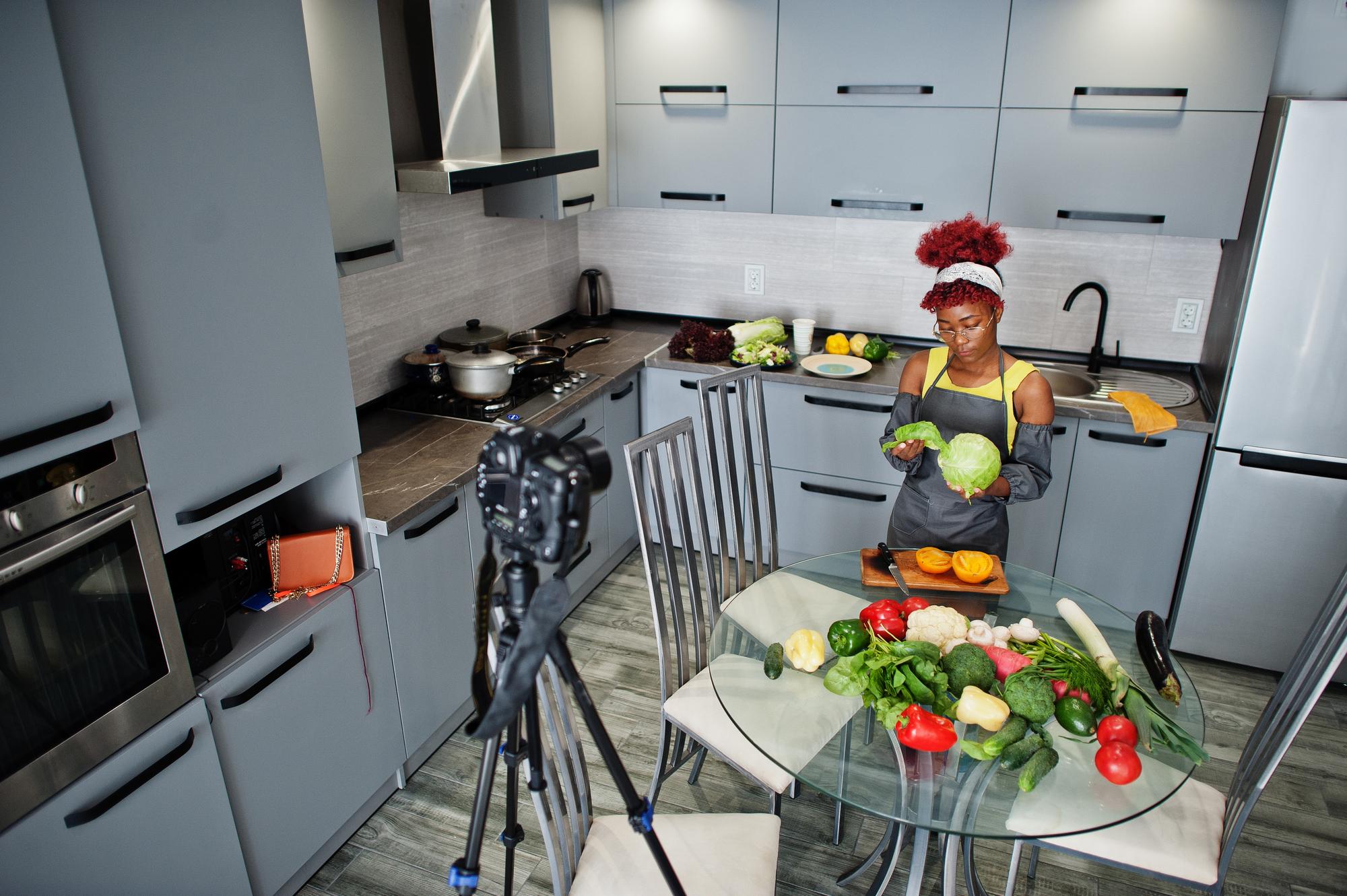 Studio kuchenne z materiałami edukacyjnymi